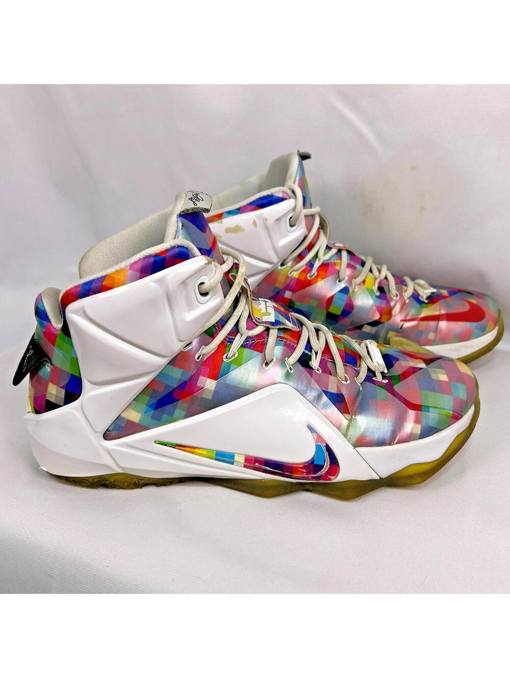 Nike LeBron 12 XII EXT Prism Finish Your Breakfast Size 9 Sneakers Basketball